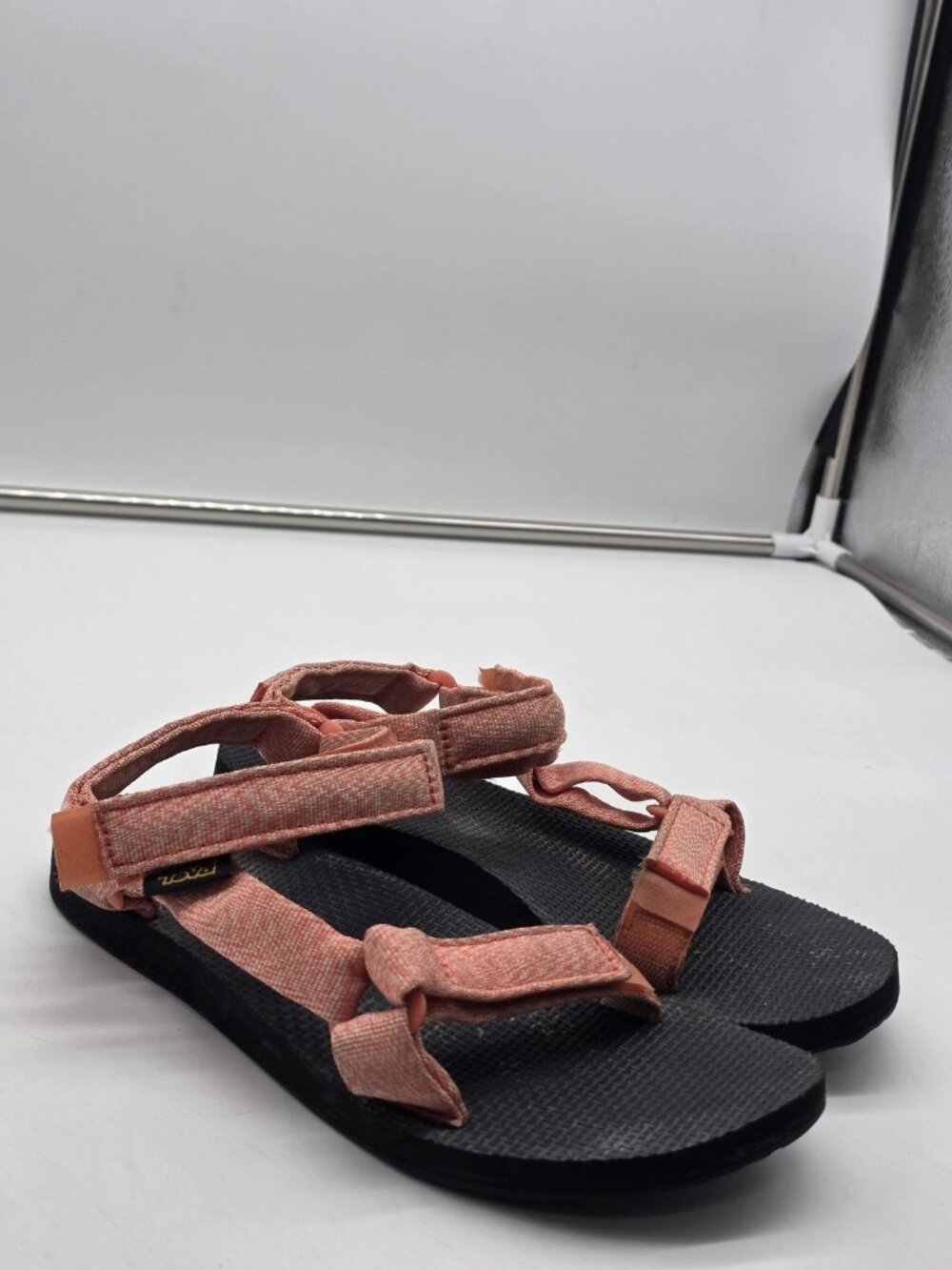 Teva Sandals Shoes Girls Size 7 Pink Strappy Hook Loop Hiking Casual Water